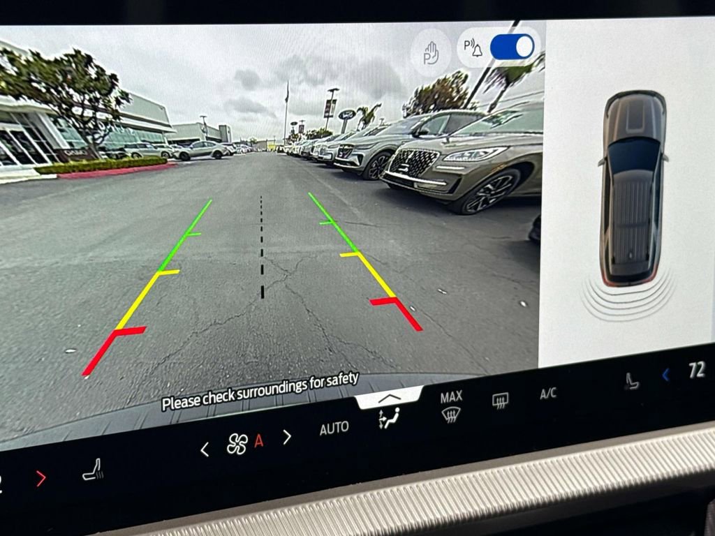 Used 2025 Ford Explorer Active image 27