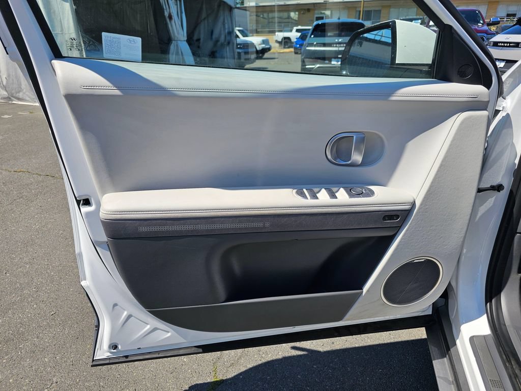 Used 2024 Hyundai Ioniq 5 Limited AWD/4WD image 22