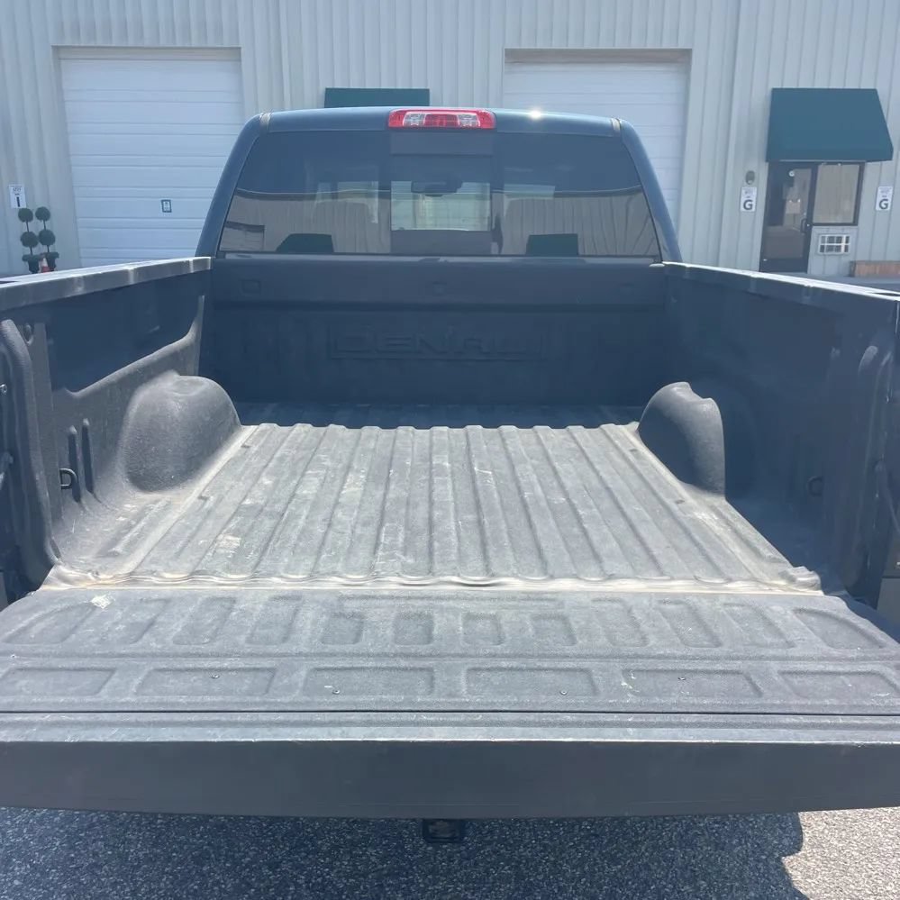 Used 2018 GMC Sierra 1500 Denali AWD/4WD image 30