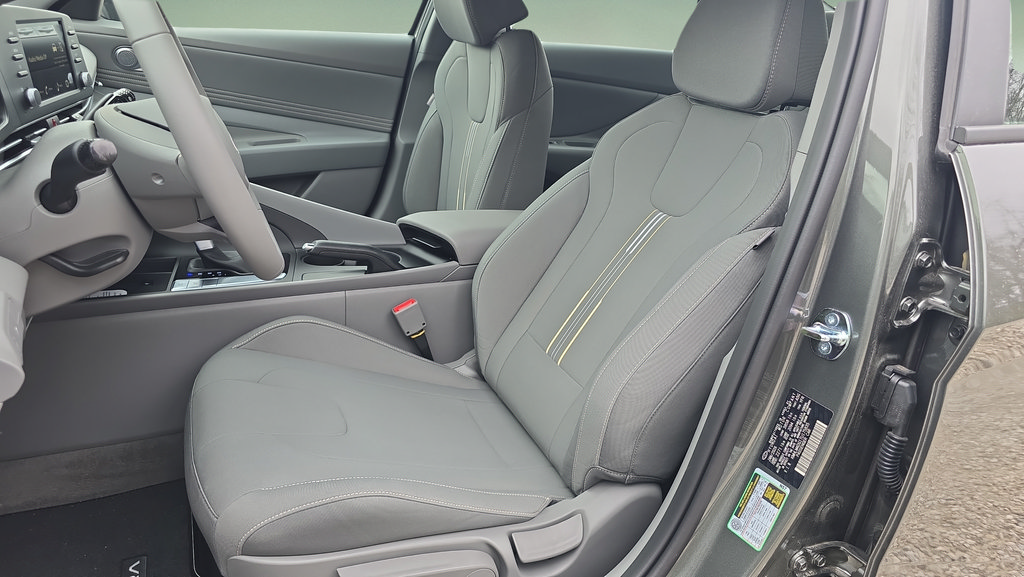 New 2026 Hyundai Elantra Sport FWD image 20