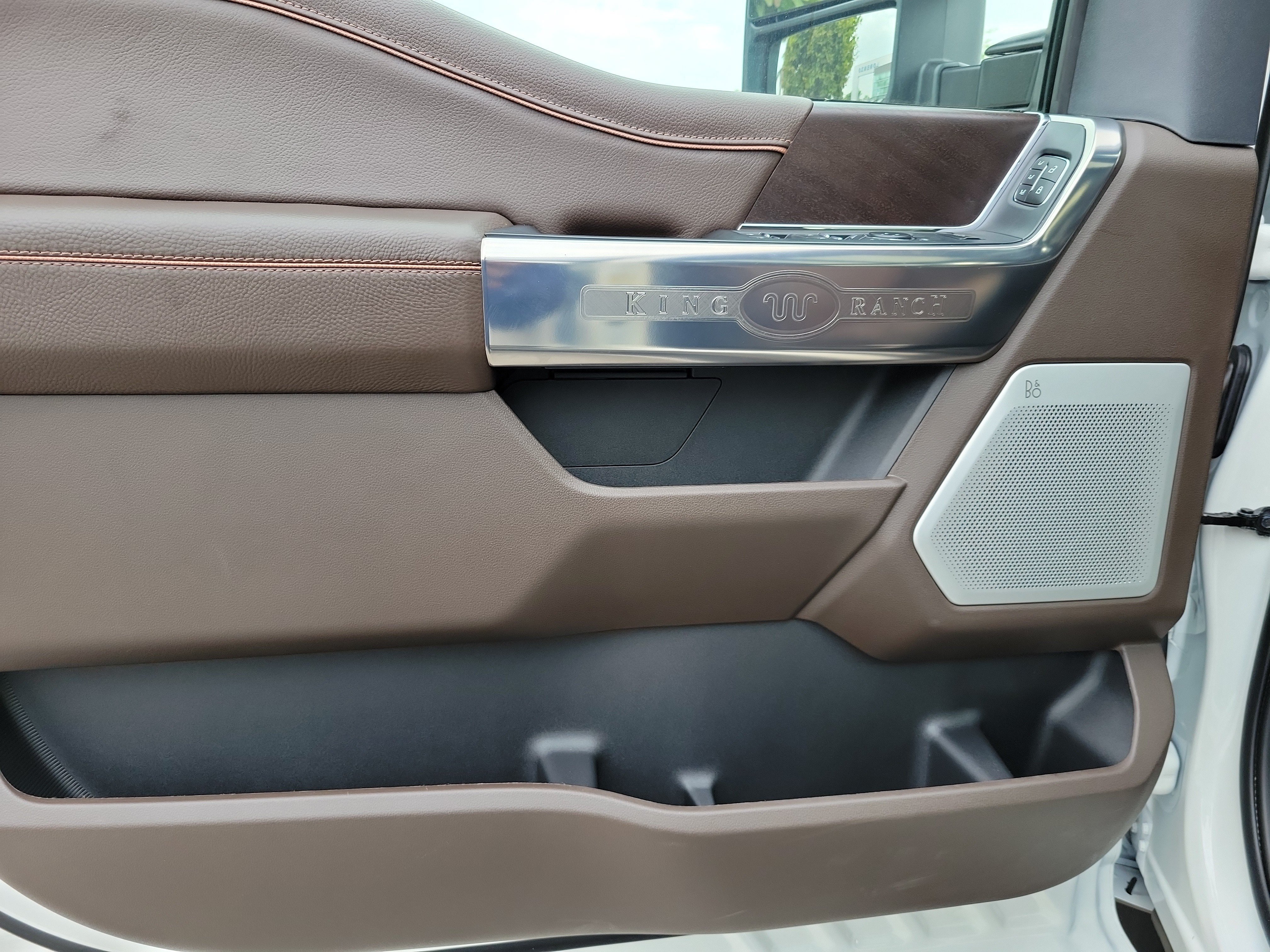 New 2026 Ford F350 King Ranch w/ FX4 Off-Road Package AWD/4WD image 12
