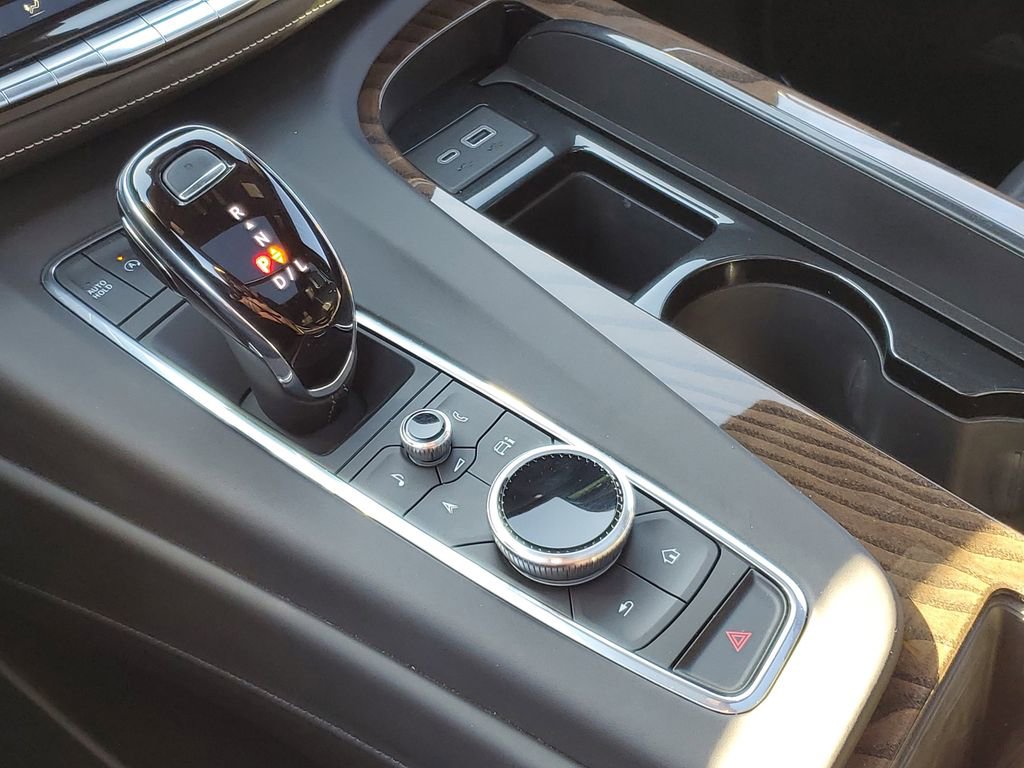 Used 2023 Cadillac Escalade Sport Platinum w/ Heavy-Duty Trailer Package image 18