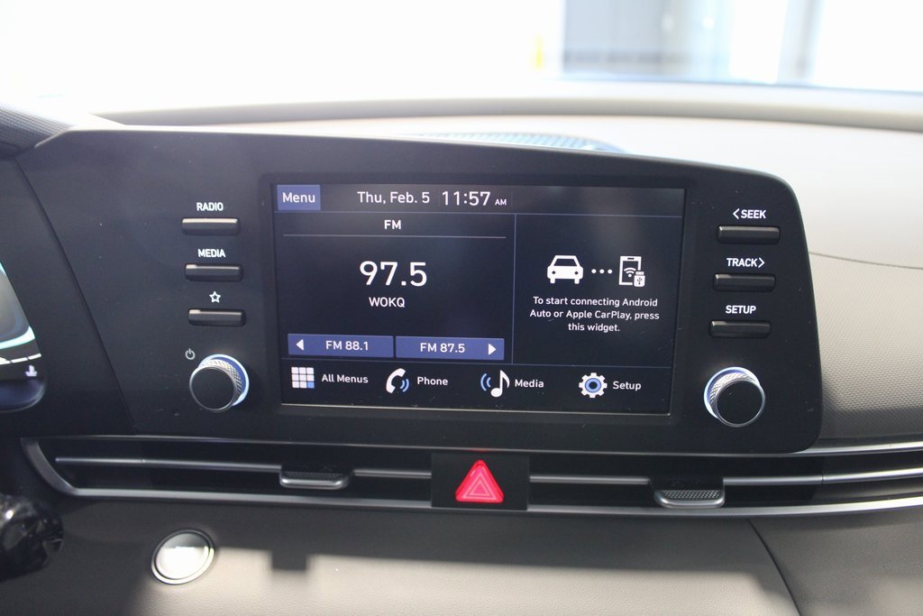 Used 2025 Hyundai Elantra Sport image 27