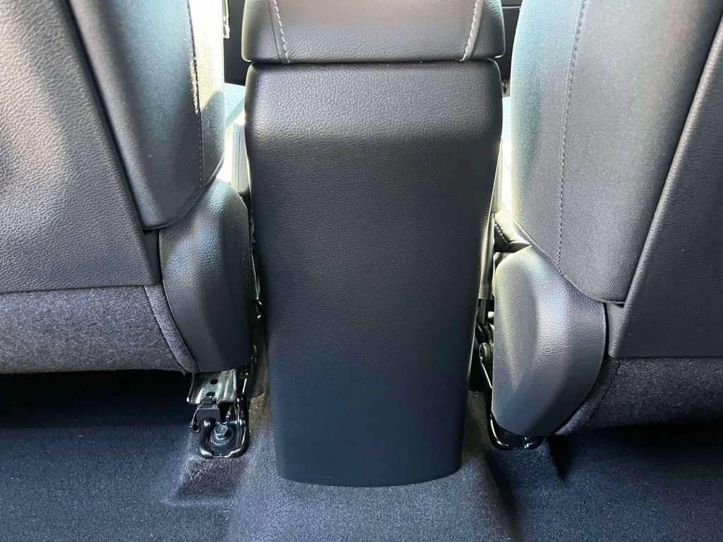 Used 2020 Kia Soul S FWD image 4