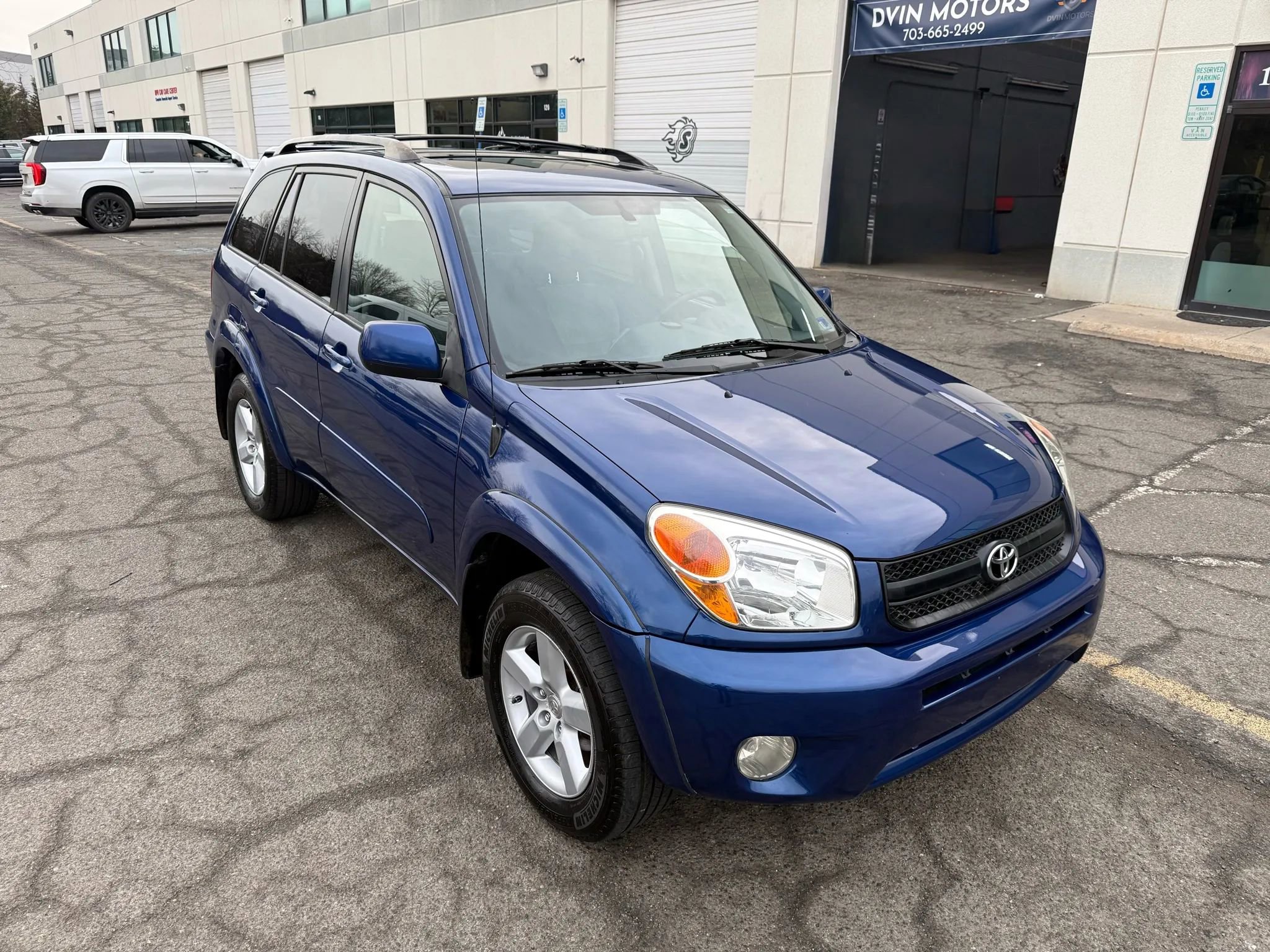 Used 2004 Toyota RAV4 Sport Utility 4D image 15