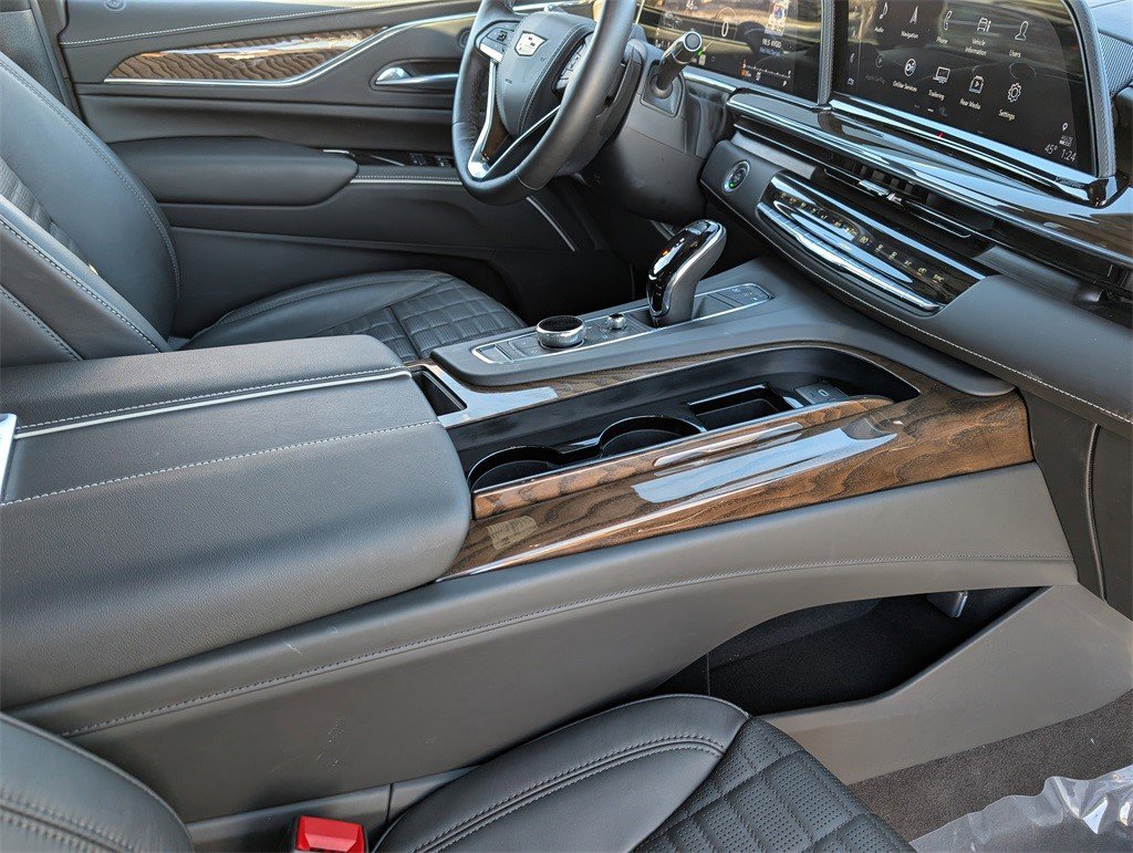 Certified 2023 Cadillac Escalade ESV Premium Luxury Platinum image 27