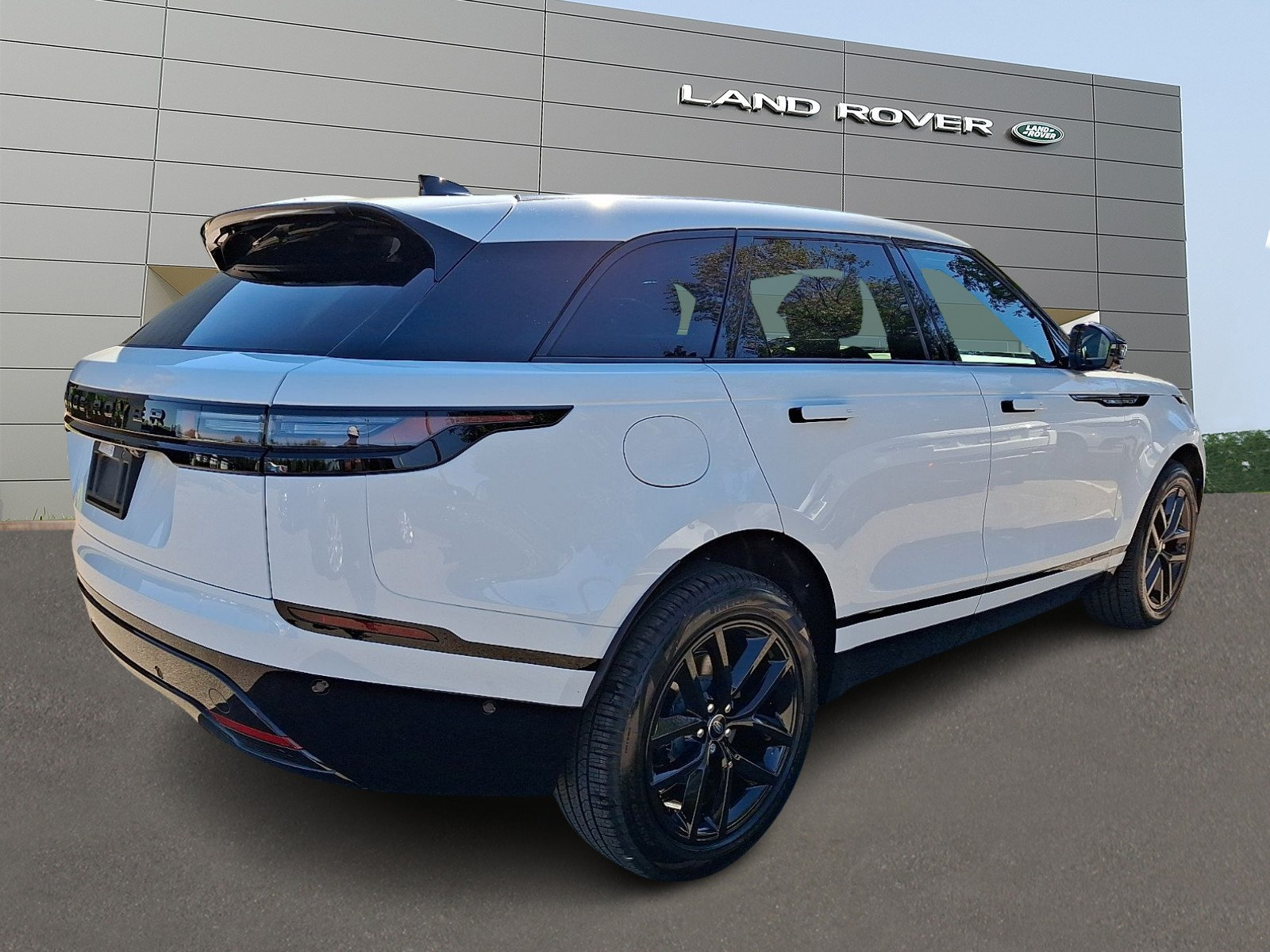 New 2026 Land Rover Range Rover Velar Belgravia AWD/4WD image 2