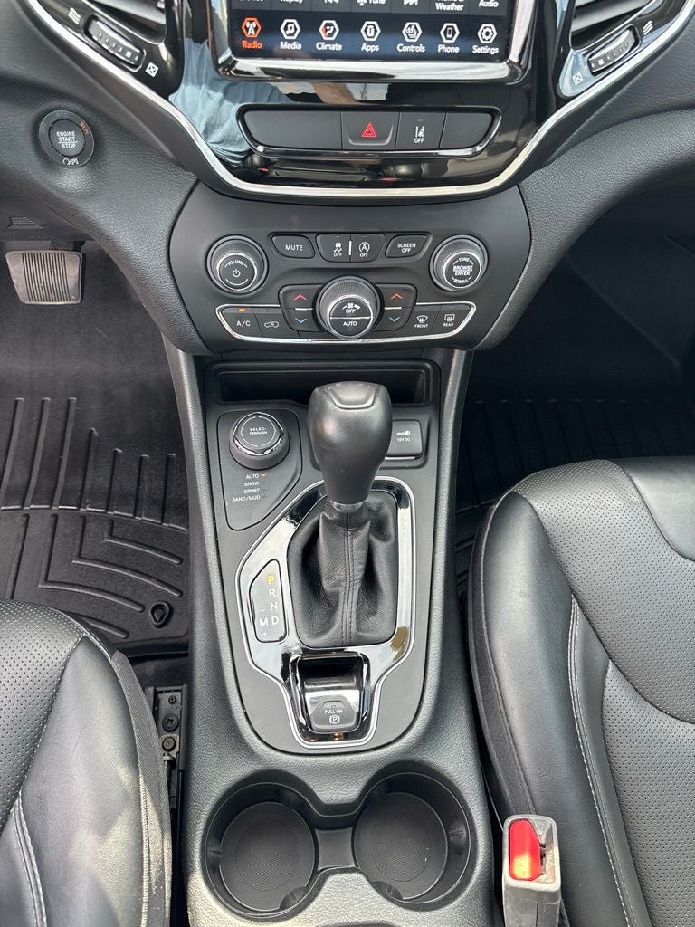 Used 2022 Jeep Cherokee Limited AWD/4WD image 19