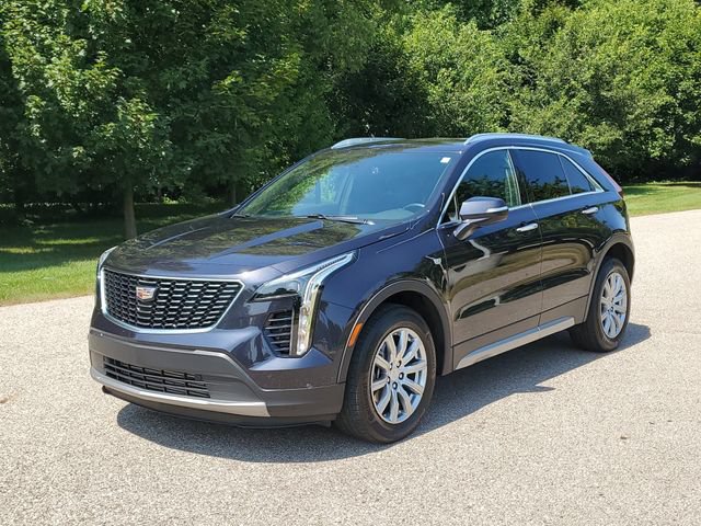 Used 2023 Cadillac XT4 Premium Luxury w/ Cold Weather Package FWD image 2