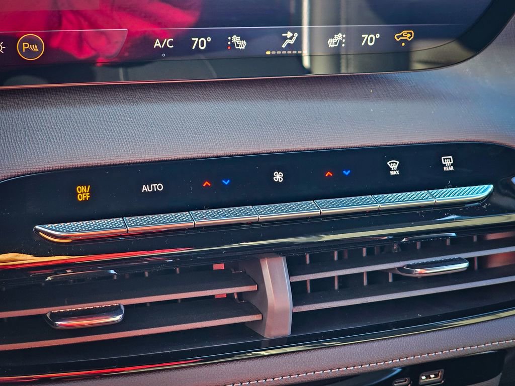 New 2026 Buick Enclave Sport Touring w/ Power Package image 28