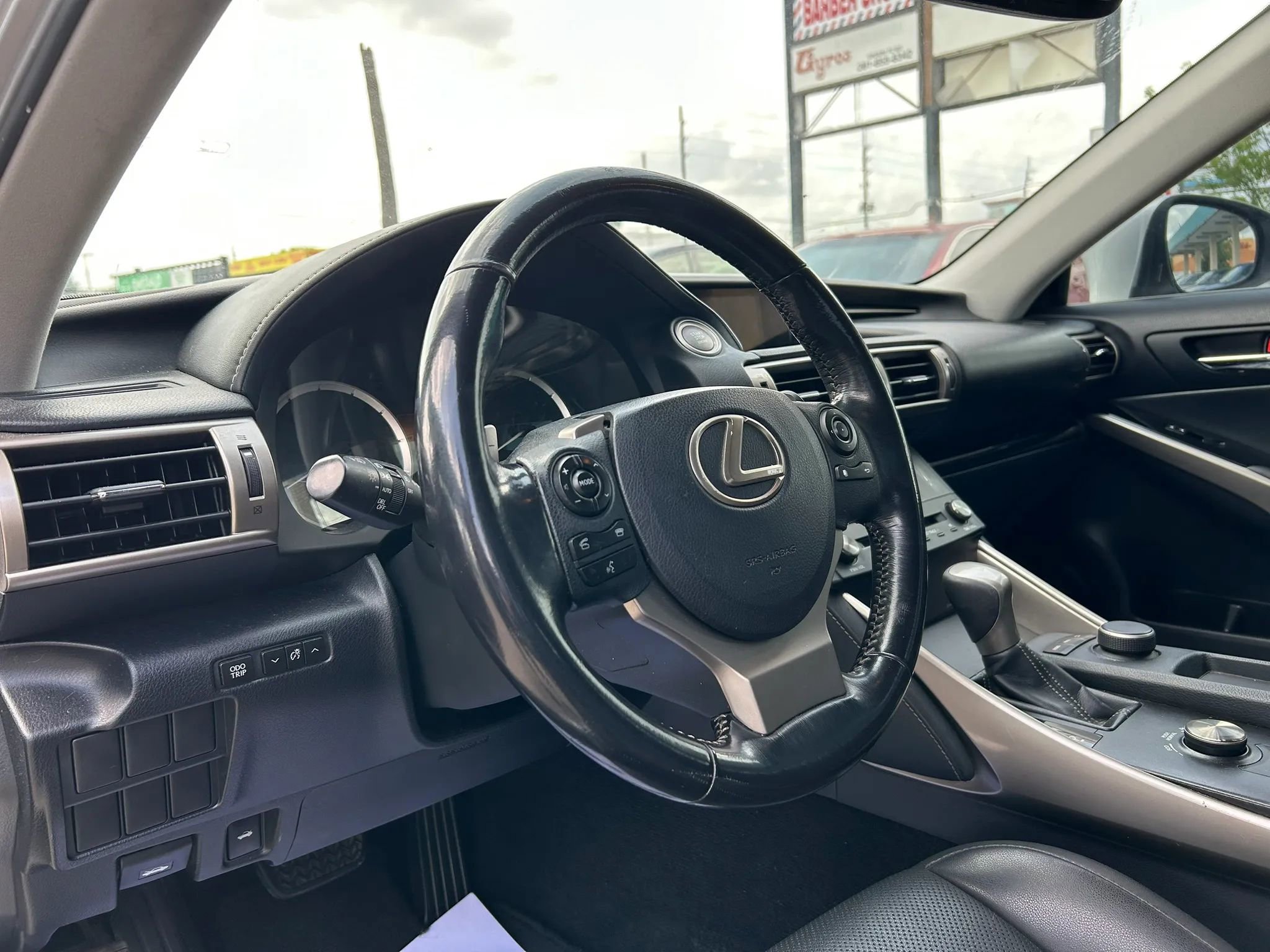 Used 2016 Lexus IS 200t RWD image 10