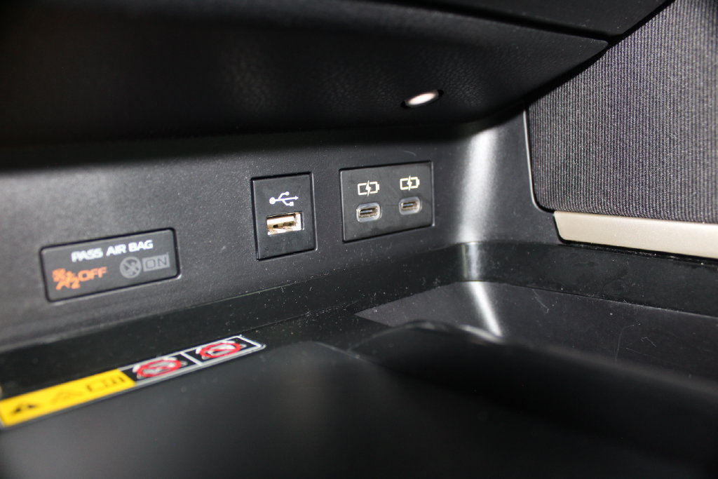 Used 2025 Toyota Camry LE FWD image 23