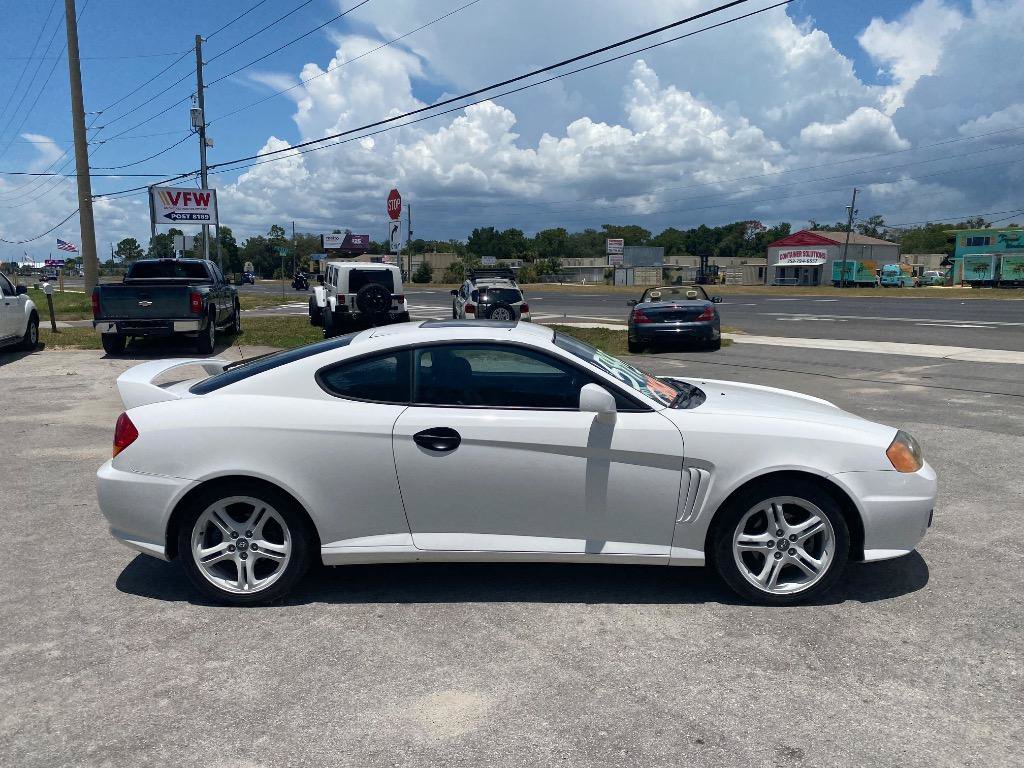 Used 2004 Hyundai Tiburon GT FWD image 6