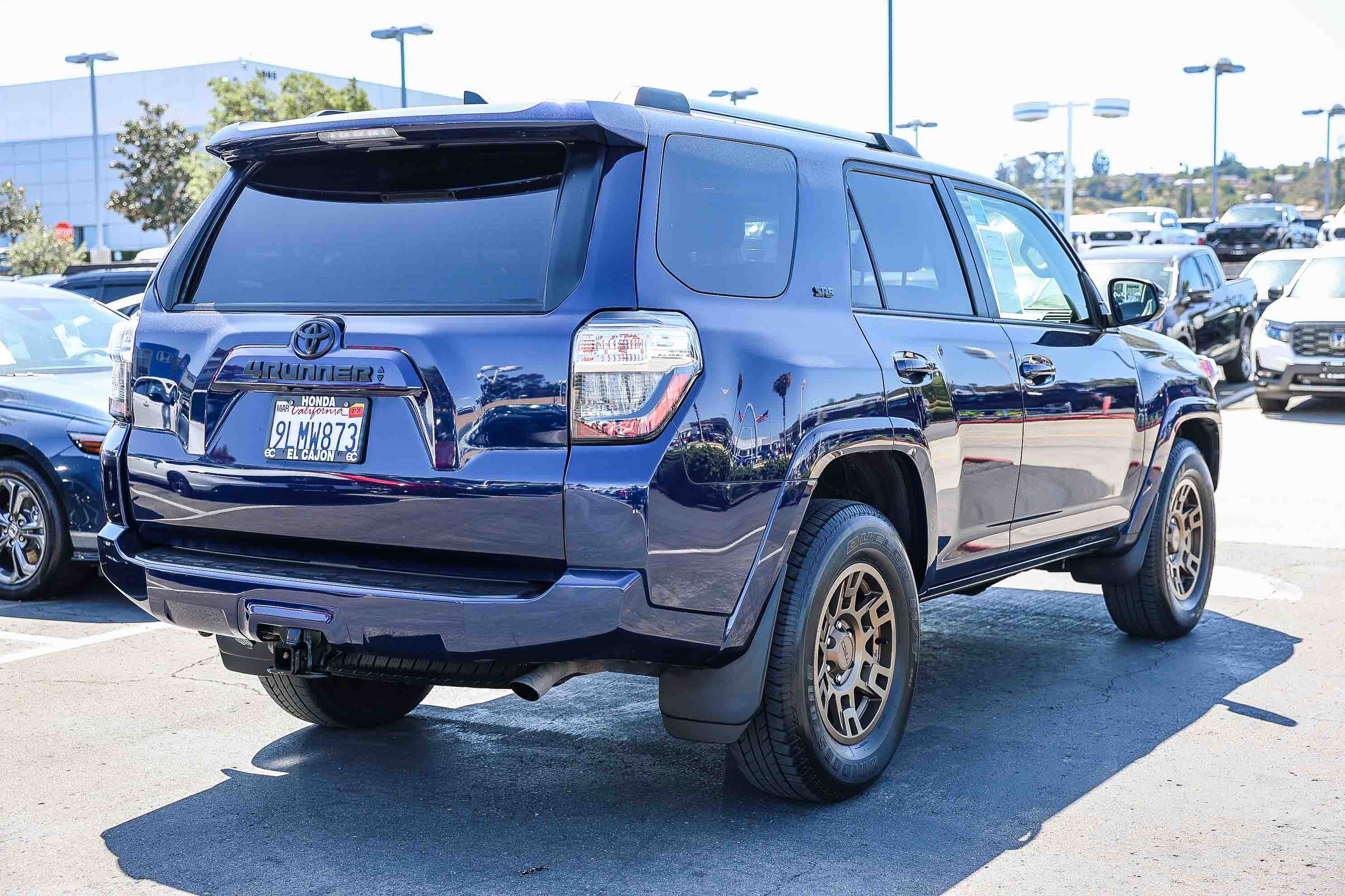 Used 2024 Toyota 4Runner SR5 Premium w/ Moonroof Package RWD image 26