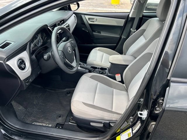 Used 2017 Toyota Corolla LE FWD image 6