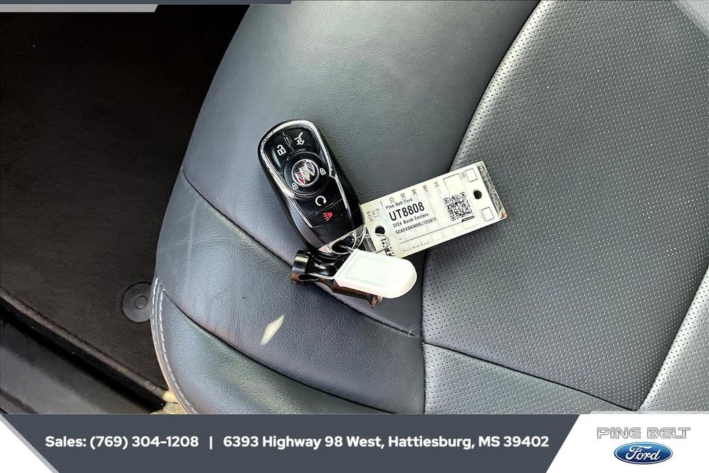 Used 2024 Buick Enclave Premium image 9