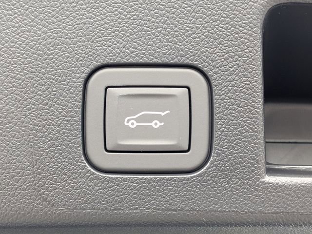 New 2026 Chevrolet Equinox ACTIV w/ Convenience Package III FWD image 12