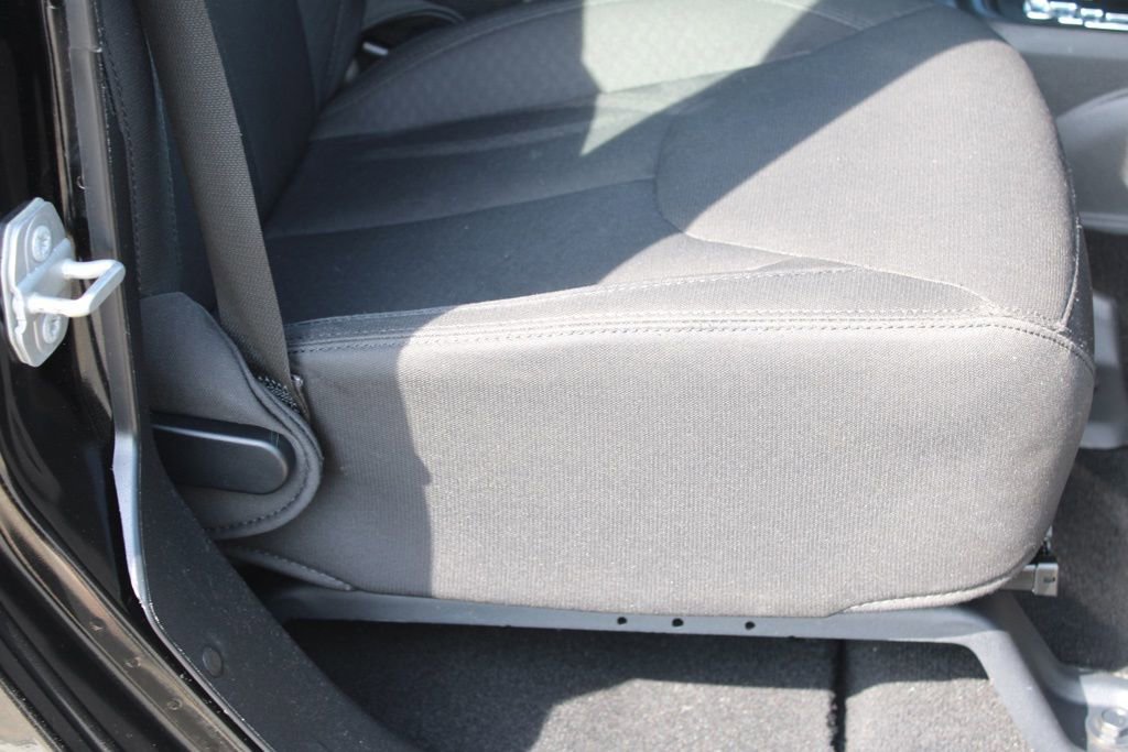 Used 2016 Jeep Wrangler Unlimited Sport w/ Max Tow Package image 19