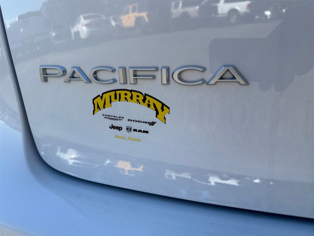 New 2026 Chrysler Pacifica Pinnacle image 16