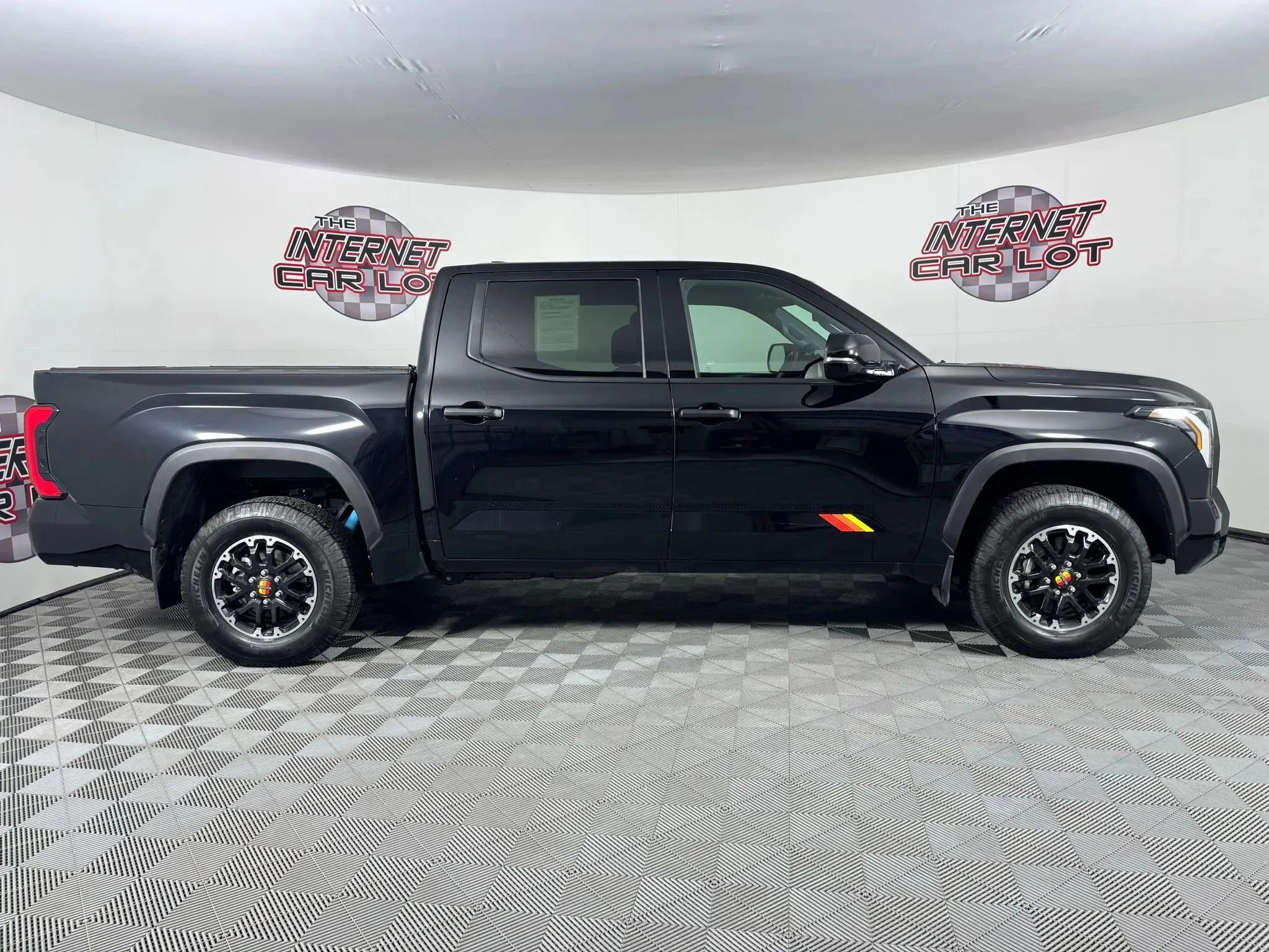 Used 2025 Toyota Tundra Platinum image 8