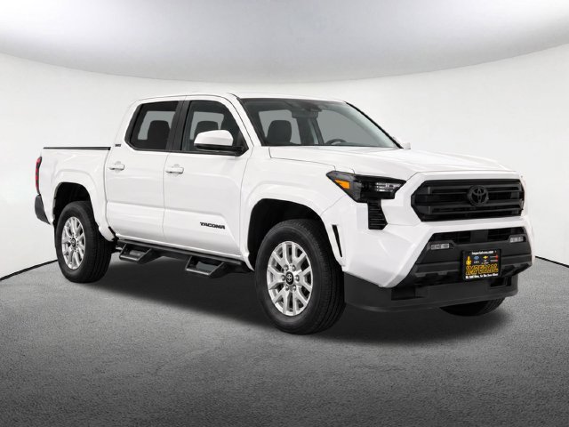 Used 2026 Toyota Tacoma SR5 AWD/4WD image 2