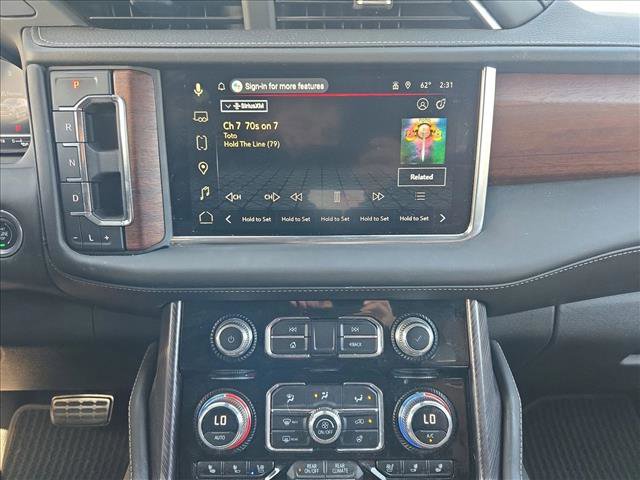 Used 2023 GMC Yukon Denali Ultimate AWD/4WD image 13
