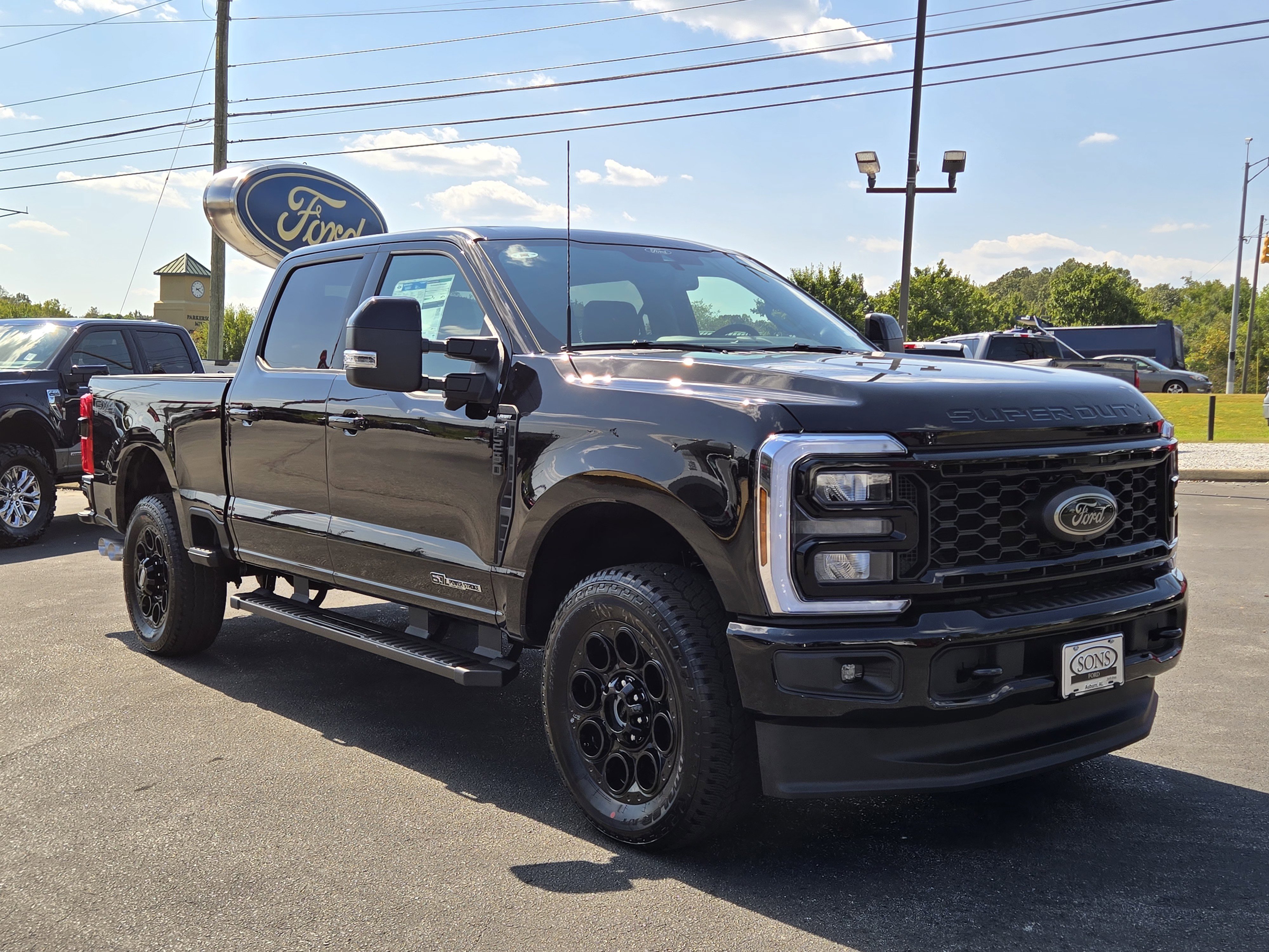 New 2026 Ford F250 Lariat w/ Black Appearance Package image 4
