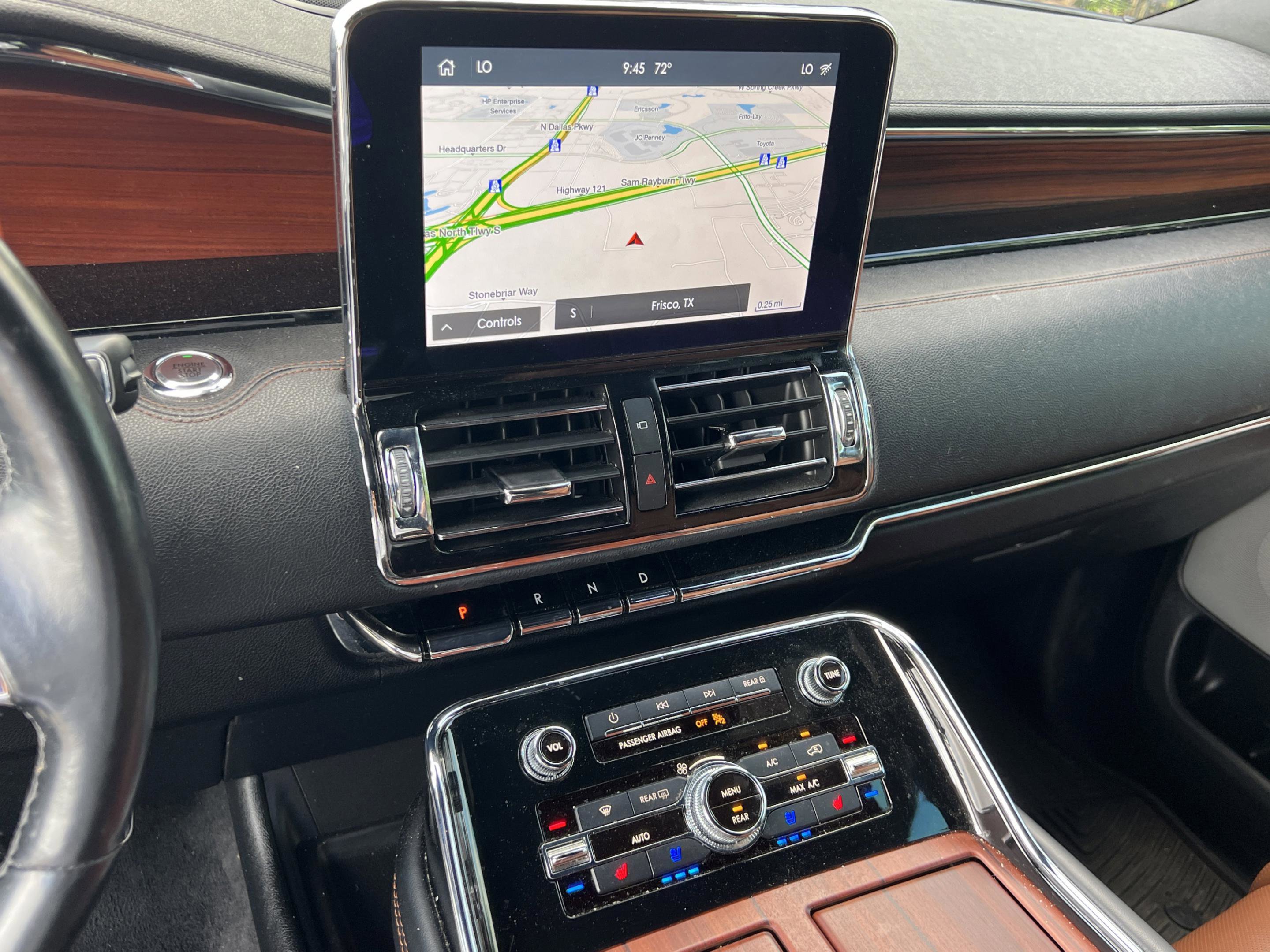 Used 2020 Lincoln Navigator Reserve w/ Luxury Package image 17