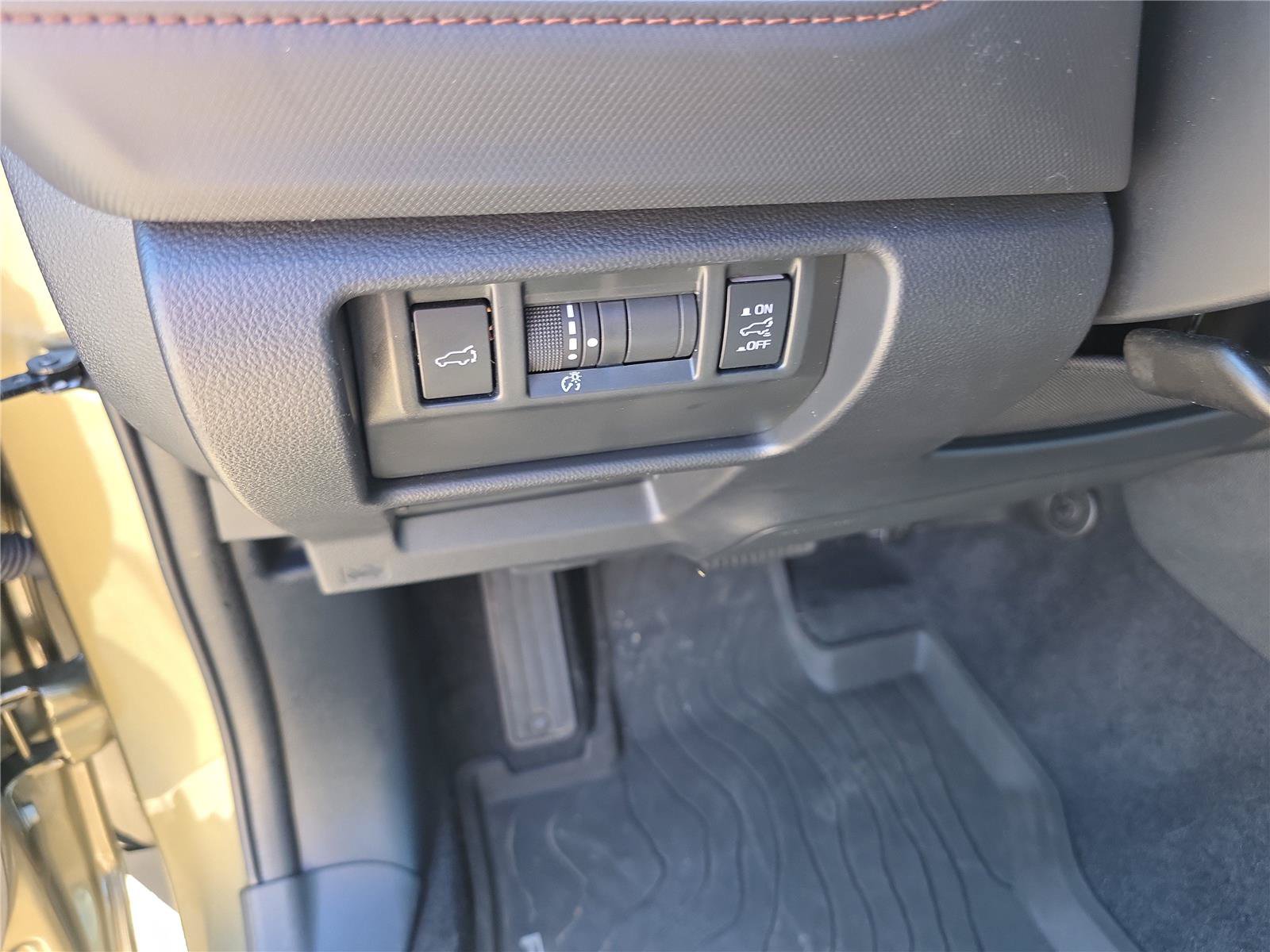 Used 2025 Subaru Forester Touring AWD/4WD image 27