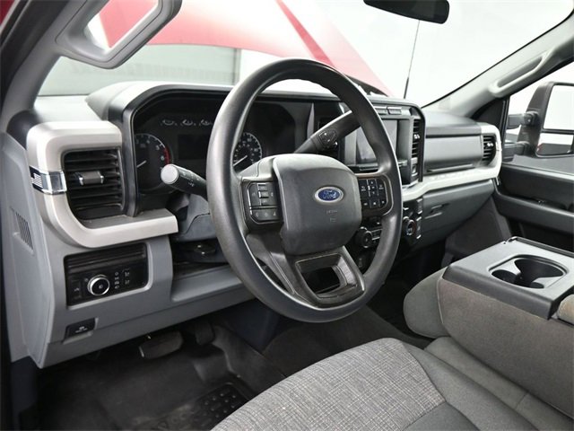 Used 2024 Ford F250 XLT w/ Camper Package image 18