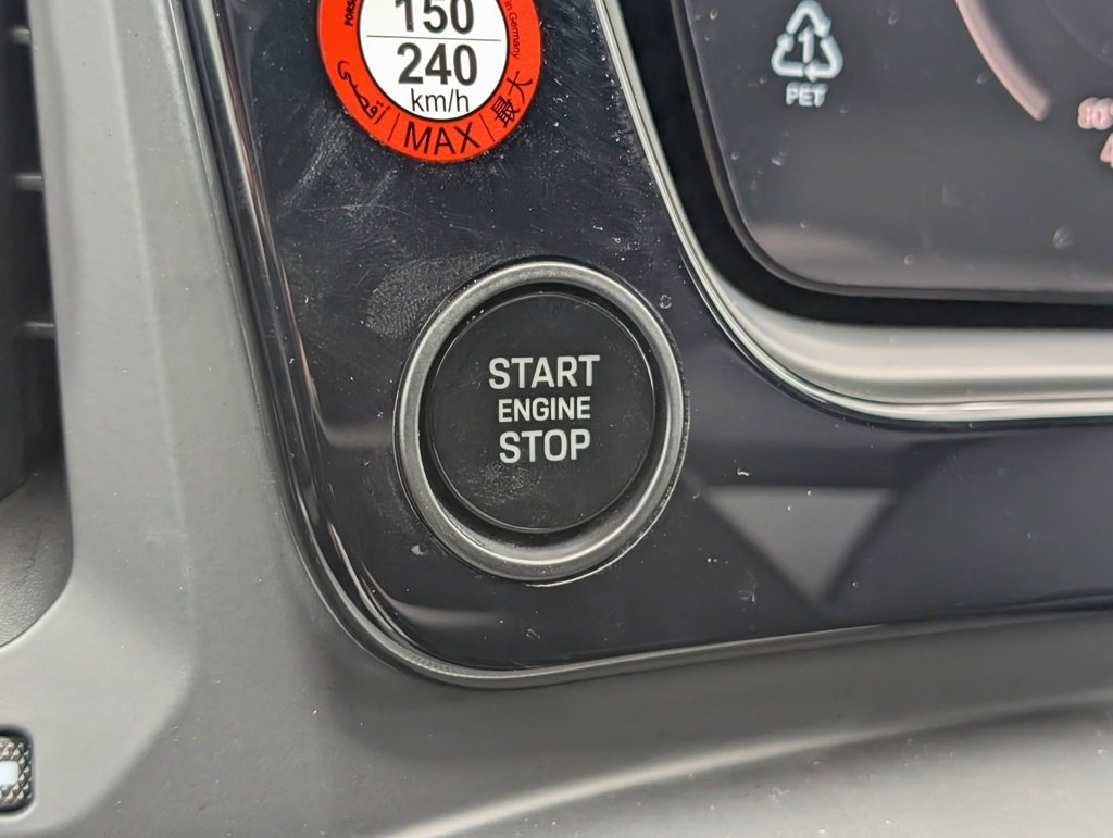 Certified 2025 Porsche Cayenne Coupe image 19