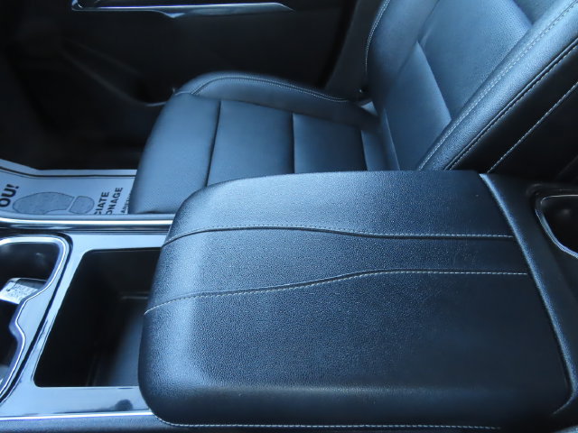 Used 2026 Chevrolet Traverse LT AWD/4WD image 38