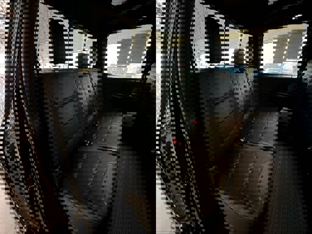 Used 2025 Ford F150 Raptor image 16