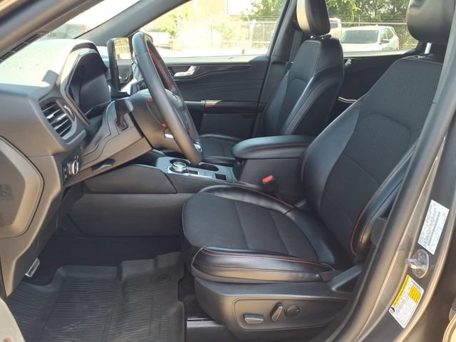 Used 2024 Ford Escape ST-Line Select w/ Tech Pack #1 AWD/4WD image 9