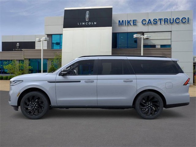 New 2025 Lincoln Navigator L Reserve w/ Jet Appearance Package image 3