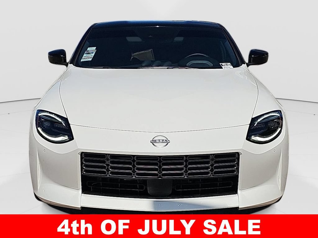 Used 2025 Nissan Z Performance w/ Floor Mat Package RWD image 8