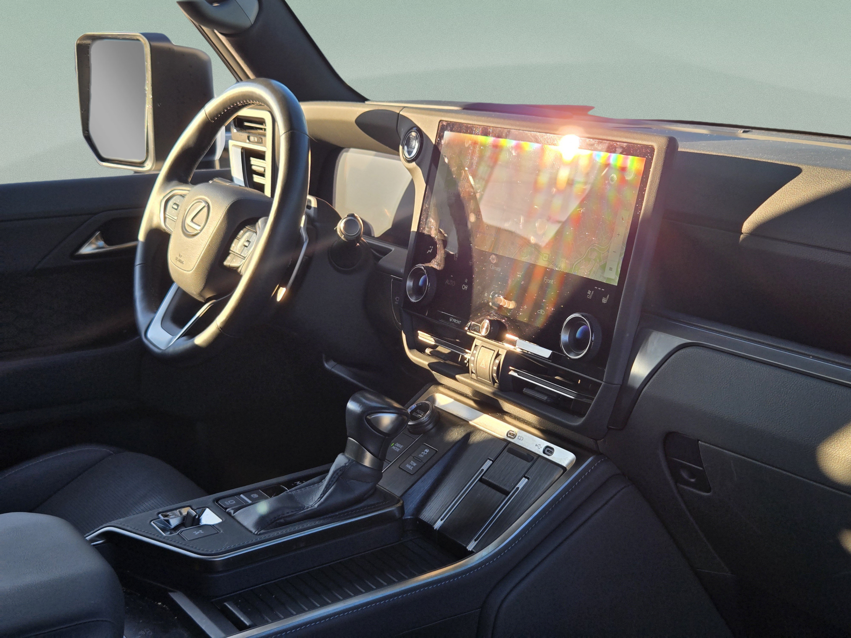 Used 2024 Lexus GX 550 w/ Cold Area Package AWD/4WD image 29