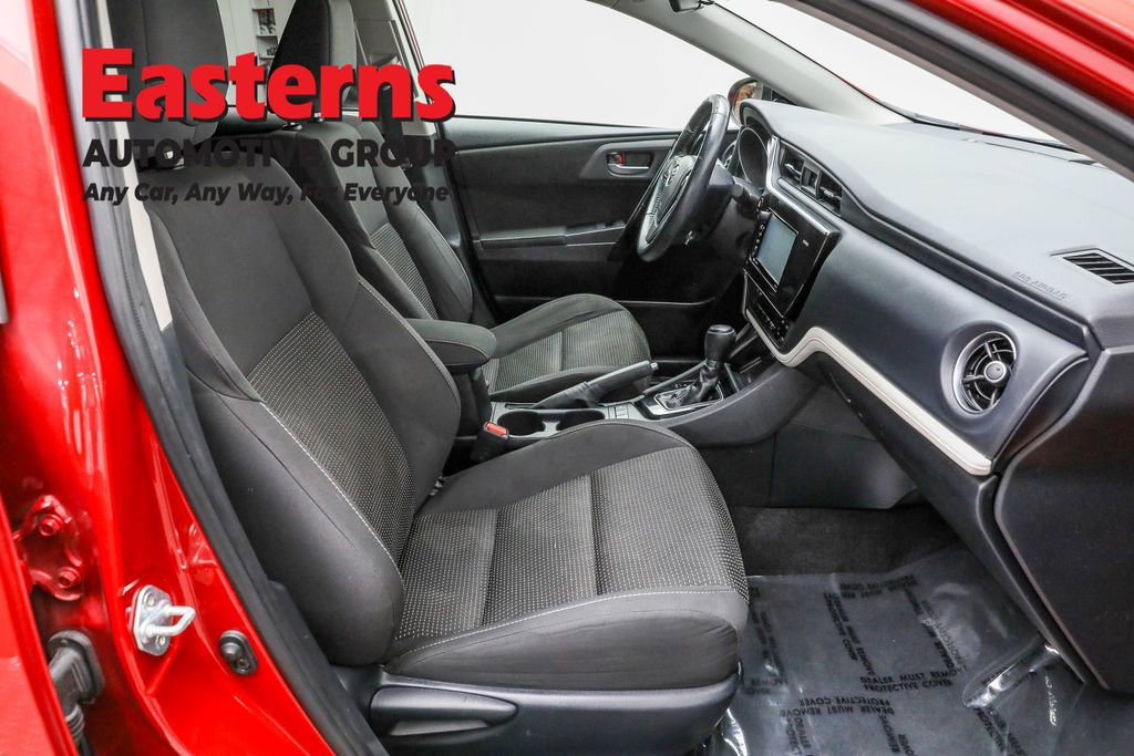 Used 2018 Toyota Corolla iM w/ Carpet Mat Package (TMS) image 22