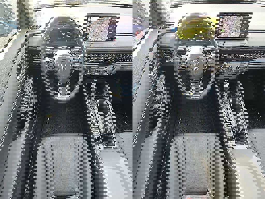 Used 2025 Honda Accord Touring image 10