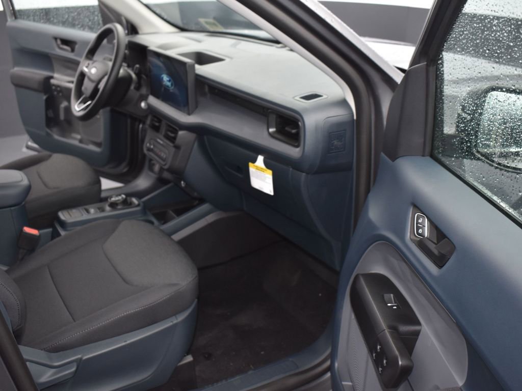 New 2025 Ford Maverick XL image 13