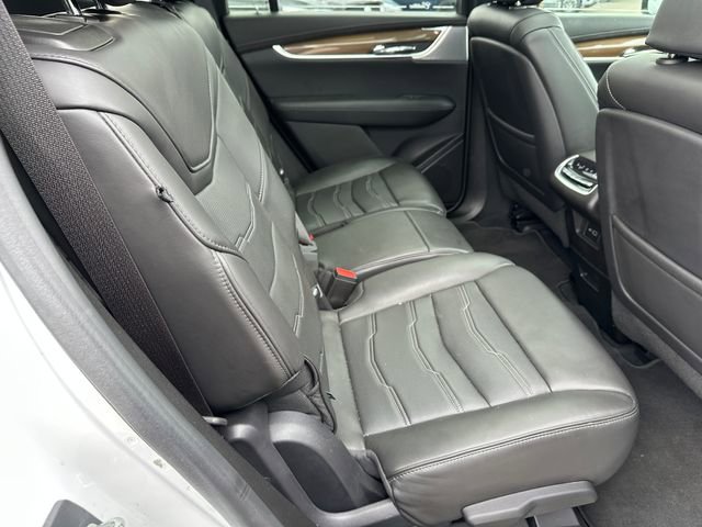 Used 2022 Cadillac XT6 Sport w/ Platinum Package image 11