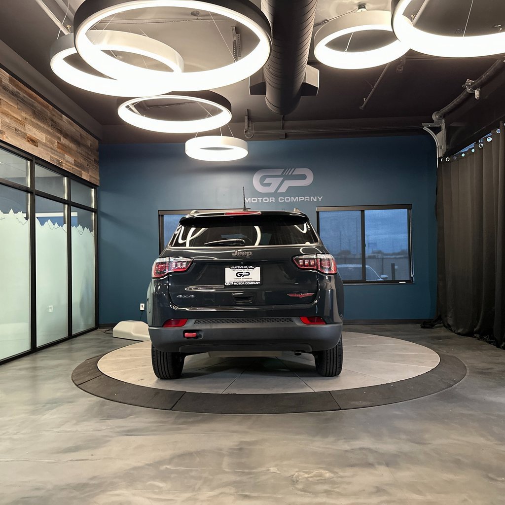 Used 2017 Jeep Compass Trailhawk w/ Navigation Group image 4