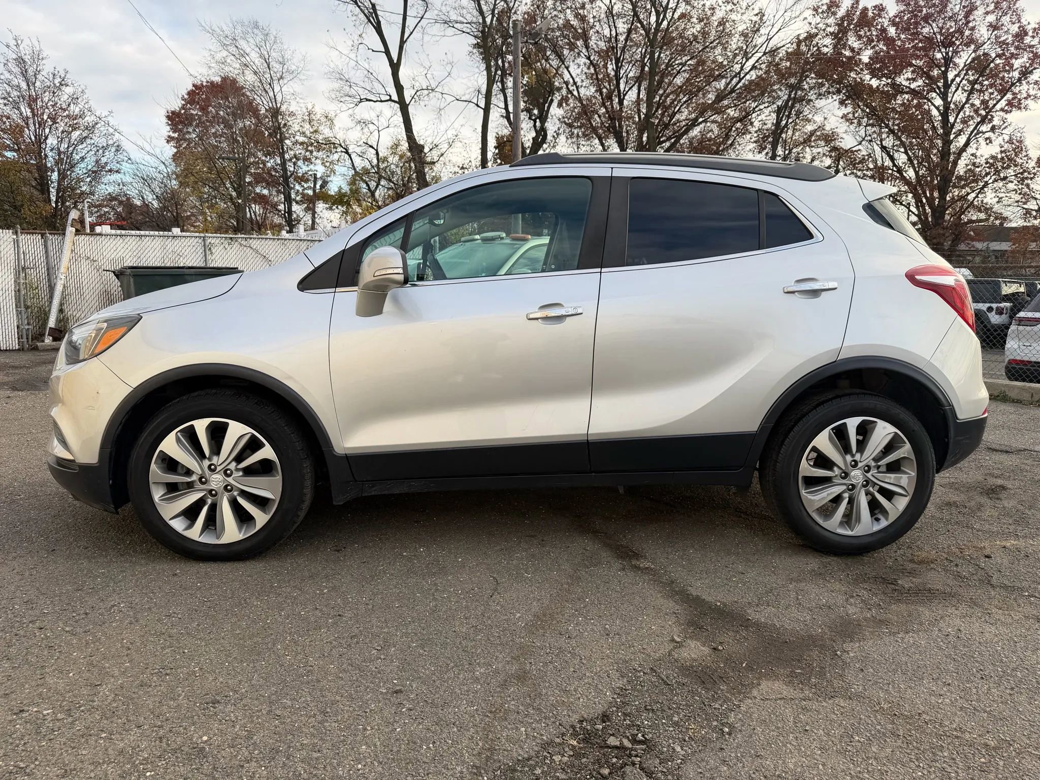 Used 2018 Buick Encore Preferred image 8