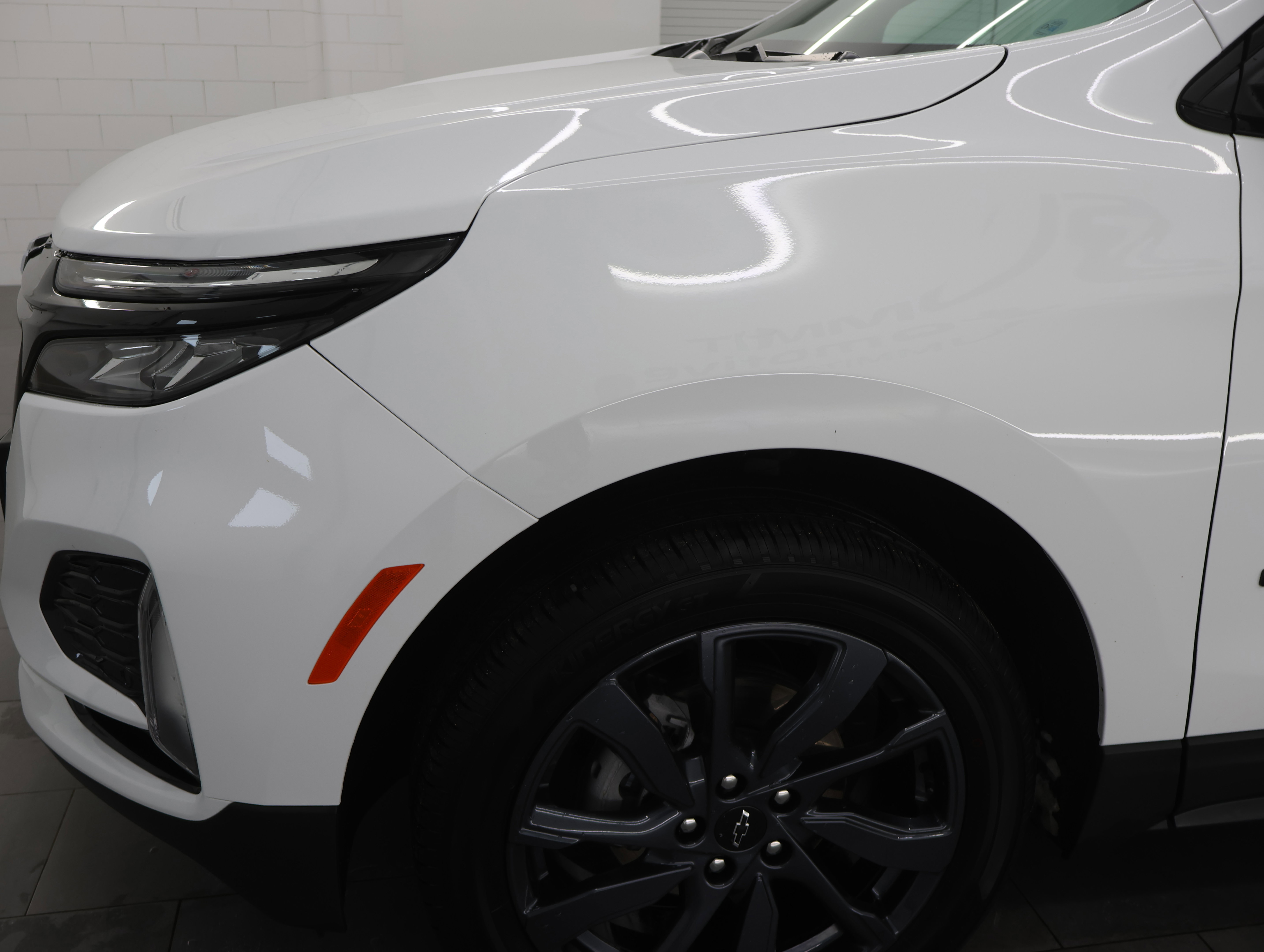 Used 2024 Chevrolet Equinox RS w/ LPO, Floor Liner Package image 33