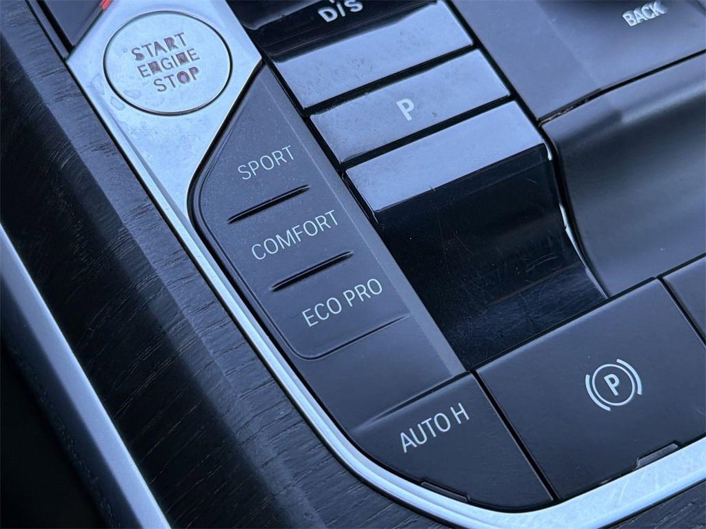 Used 2024 BMW 430i Convertible image 17