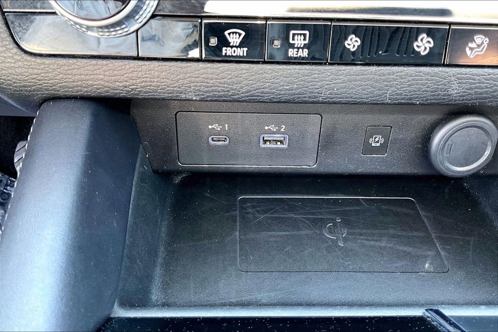 Used 2024 Mitsubishi Outlander SE Black Edition image 16