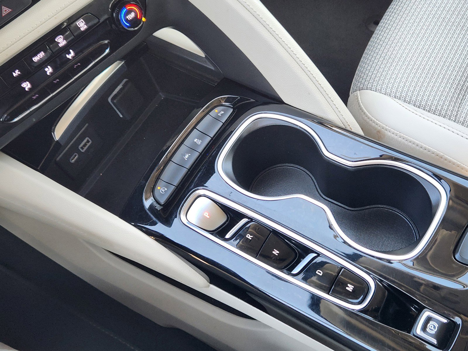 Used 2023 Buick Envision Preferred image 16