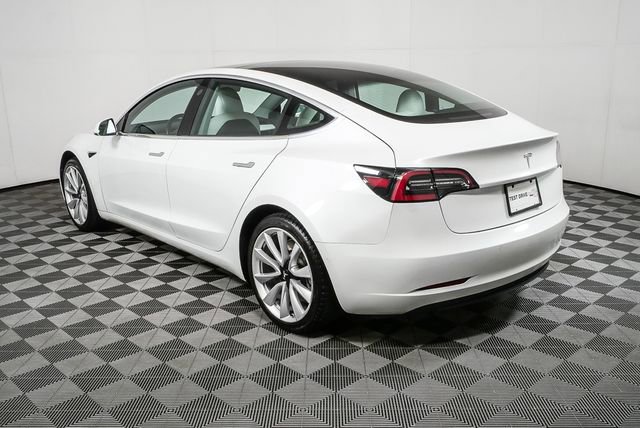 Used 2019 Tesla Model 3 Standard Range Plus RWD image 28