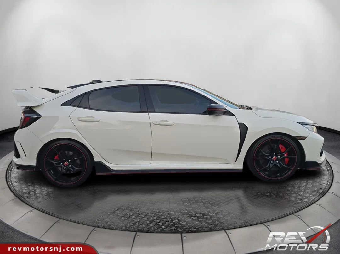 Used 2017 Honda Civic Type R image 6