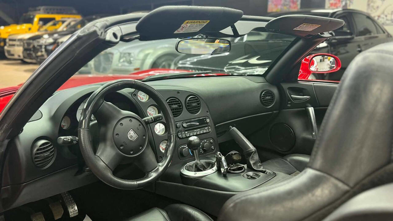 Used 2005 Dodge Viper SRT-10 image 23